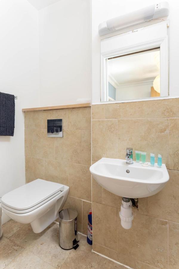 Air Host & Stay - Rockfield House - Sleeps 8 Liverpool Eksteriør billede