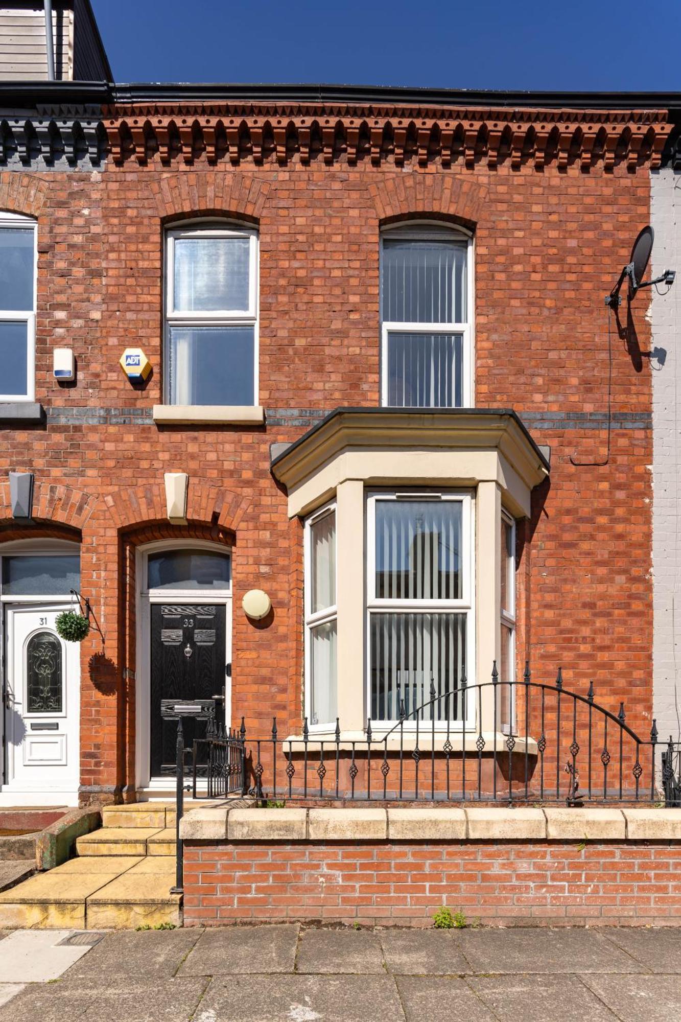 Air Host & Stay - Rockfield House - Sleeps 8 Liverpool Eksteriør billede